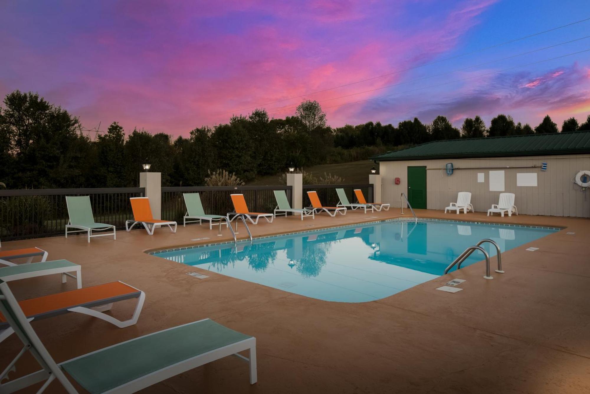 Quality Inn Dandridge Buitenkant foto